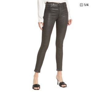 NWT - AG Farrah high rise Skinny Ankle Jeans 27